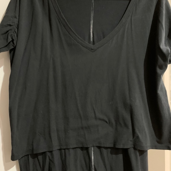 Black Lululemon top - Picture 4 of 5